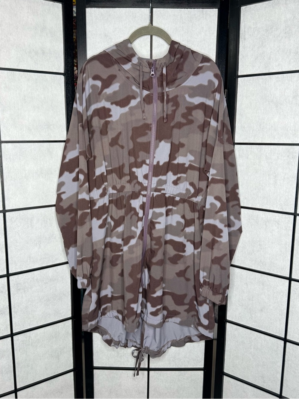 Z by Zella Aerobic Camo Print Hooded Anorak Women’s Large